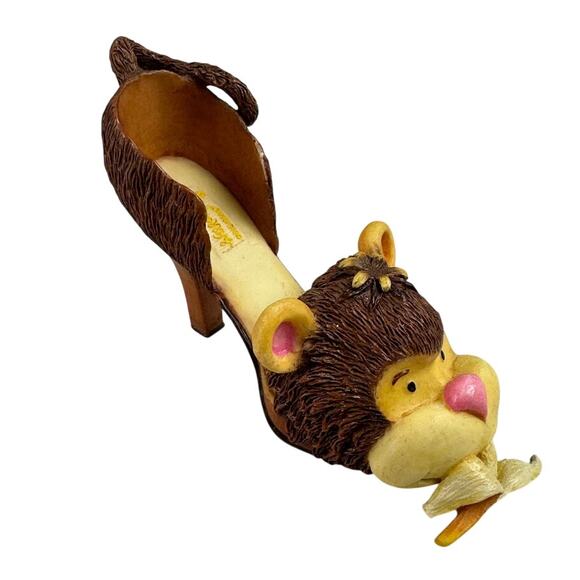 Willow Hall Shoo Shoo Figurine, Design No. 21, “Ooo Ooo” Monkey with Banana - Picture 3 of 9